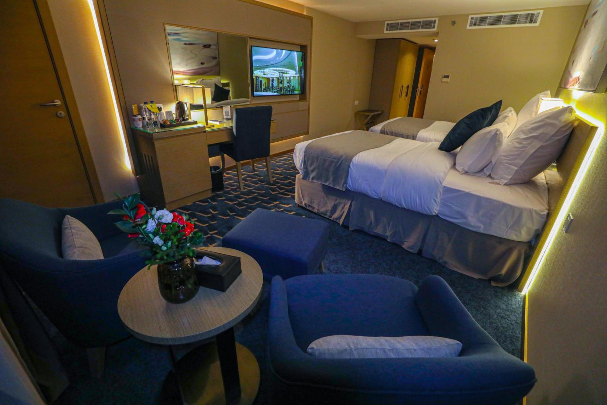 Cheerful Al Waha Unayzah Hotel Unaizah Ngoại thất bức ảnh